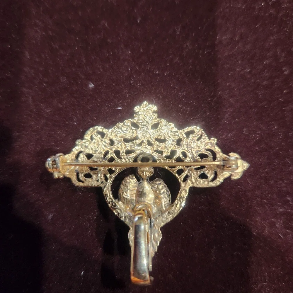 Vintage Gold Tone‎ Cherub Angel Filigree Brooch Pendant Enhancer Ornate Pin